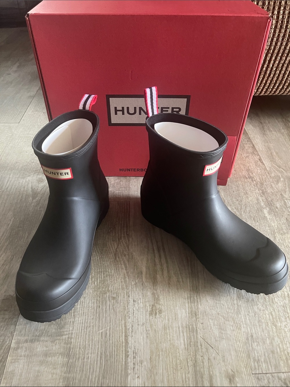 Hunter women’s NEW NWOT PLAY short Ankle Rain Boots Waterproof Design size 8